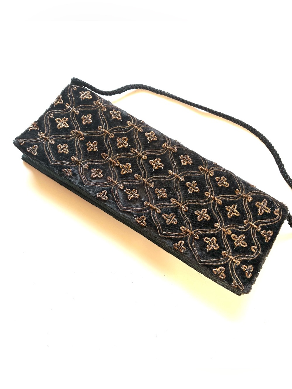Vintage Velvet Gold Patternt Clutch - Picture 9 of 16